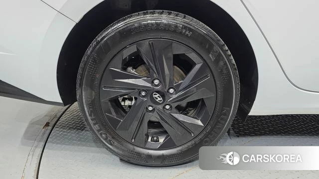 Hyundai Avante Hybrid (CN7) id 3898283 из Кореи 15