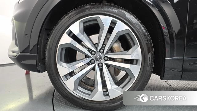 Audi Q8 (4M) id 4848136 из Кореи 15