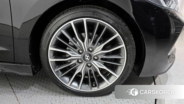 Hyundai Avante AD id 3814563 из Кореи 15