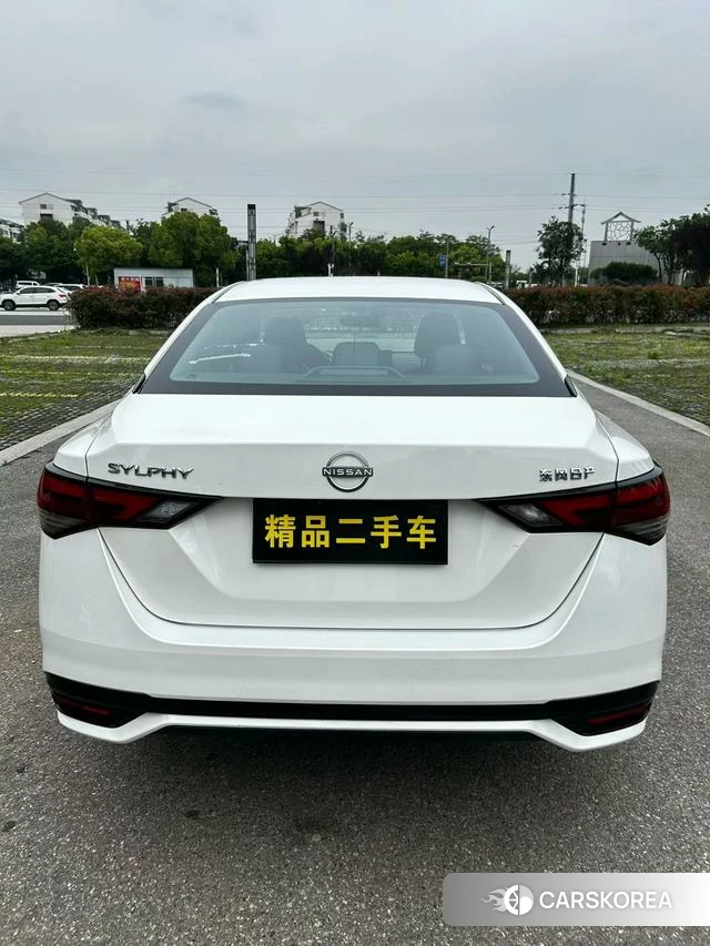 Nissan Xuan Yi 2024 Белый из Китая, фото 5