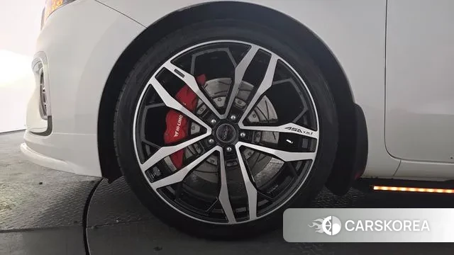 Kia The New Carnival id 3728007 из Кореи 15