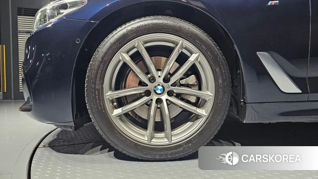 BMW 5 Series (G30) id 4310219 из Кореи 27