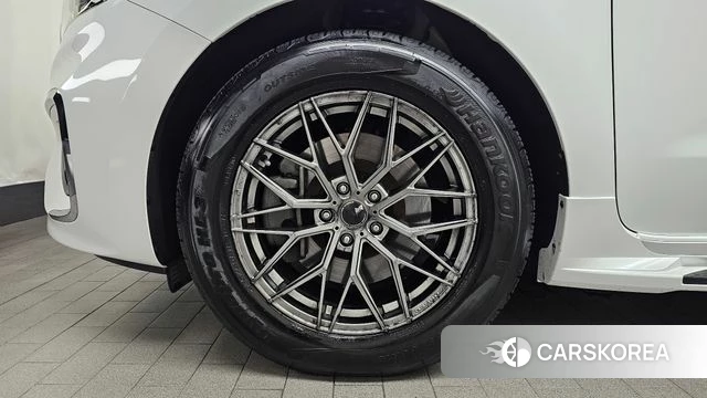 Kia The New Carnival id 4931032 из Кореи 26