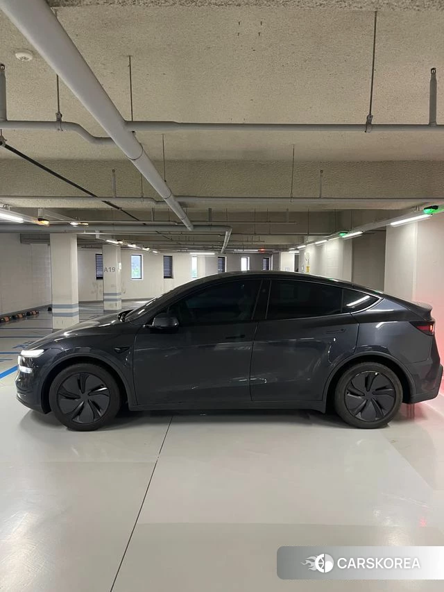 Tesla Model Y id 4321664 из Кореи 9