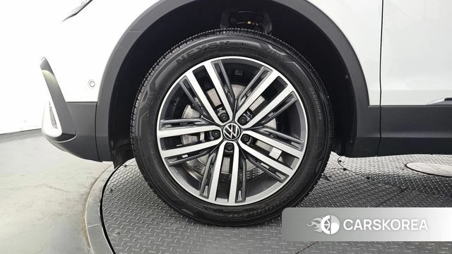 Volkswagen Tiguan Allspace id 4630916 из Кореи 15