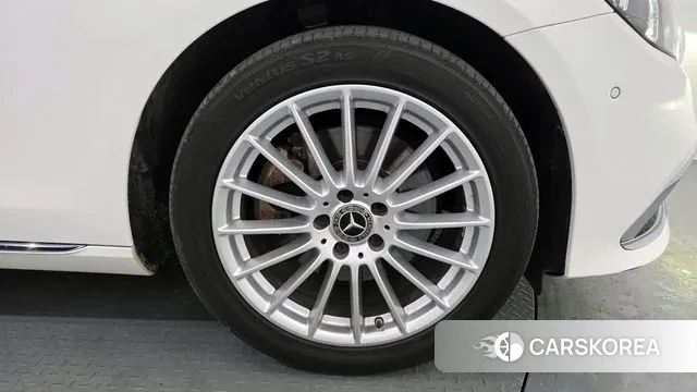 Mercedes-Benz E-Class W213 id 3708343 из Кореи 15