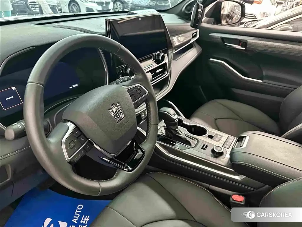 Toyota Crown id 4628109 из Китая 7