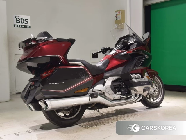 Проданный Honda GL1800 TOUR DCT 2018 из Японии, фото 4