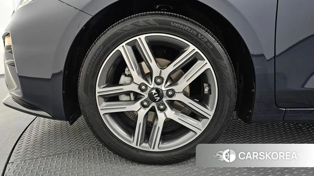 Kia Come New K3 id 3942656 из Кореи 15