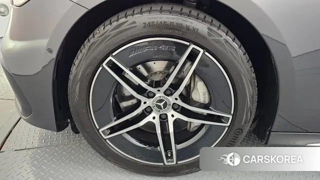 Mercedes-Benz E-Class W214 id 3769944 из Кореи 15