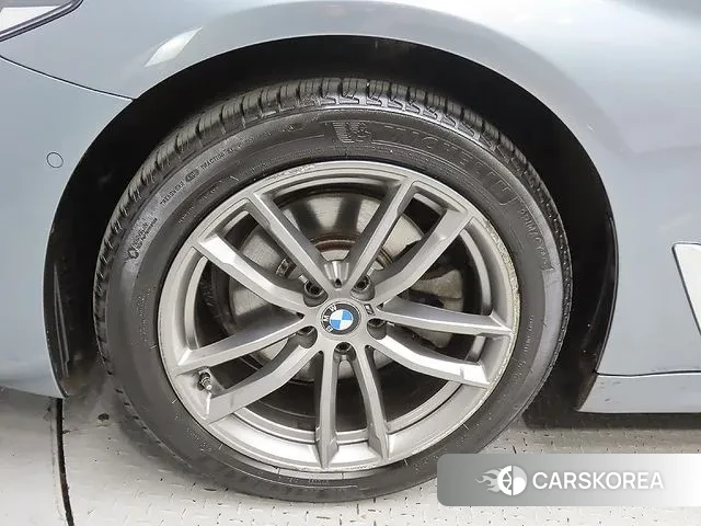 BMW 5 Series (G30) id 3698910 из Кореи 15