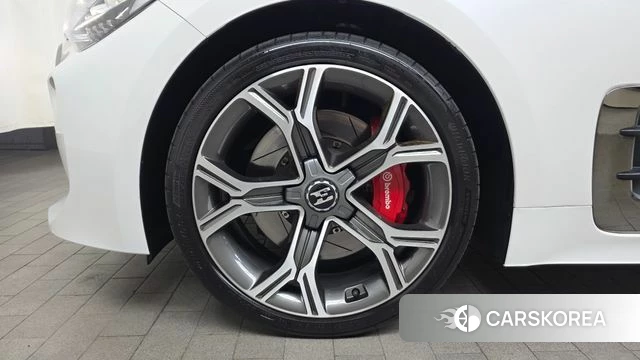 Kia Stinger id 4785289 из Кореи 29