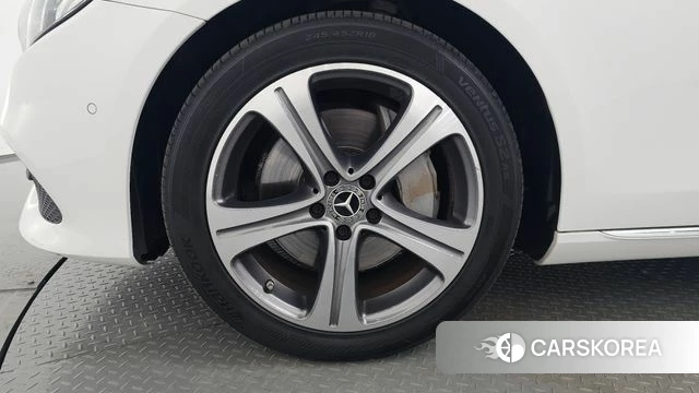 Mercedes-Benz E-Class W213 id 4325323 из Кореи 26