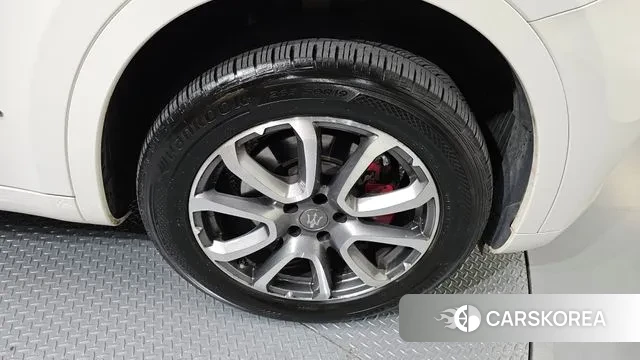 Maserati Levante id 3297602 из Кореи 15