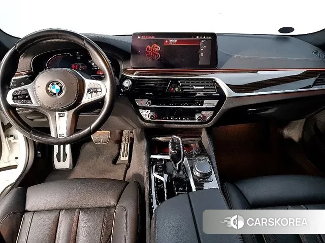 BMW 5 Series (G30) id 3697563 из Кореи 15