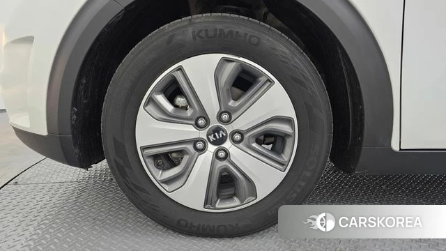 Kia Niro id 4411340 из Кореи 25
