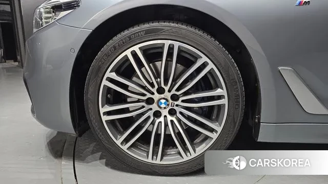 BMW 5 Series (G30) id 2941368 из Кореи 15