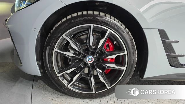 BMW i4 id 3903639 из Кореи 15