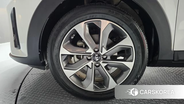 Kia Stonic id 3966285 из Кореи 15