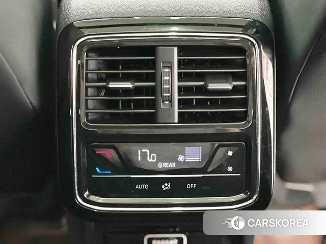 Volkswagen Passat id 4374554 из Китая 23