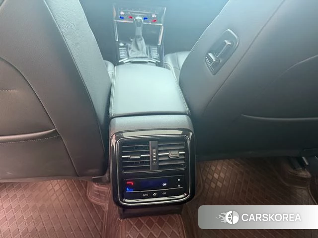Volkswagen Passat id 4241167 из Китая 14