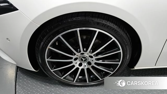 Mercedes-Benz A-Class W177 id 4339025 из Кореи 25