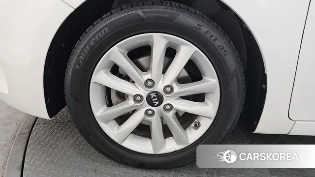 Kia The New K3 id 3500156 из Кореи 15