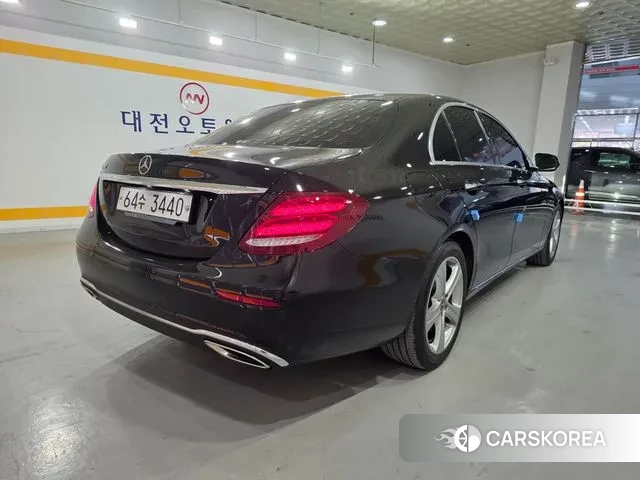 Mercedes-Benz E-Class W213 id 3641706 из Кореи 15