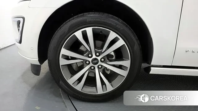 Ford Expeditation id 3343324 из Кореи 15