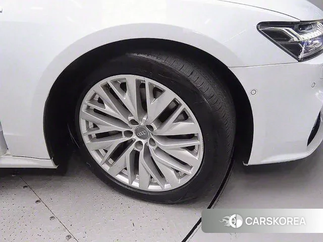 Audi A7 (4K) id 3343774 из Кореи 14