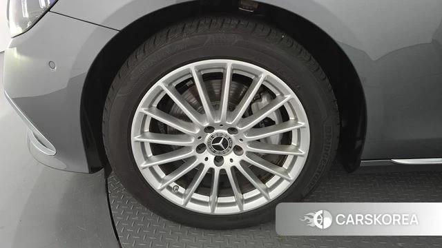 Mercedes-Benz E-Class W213 id 4716852 из Кореи 26