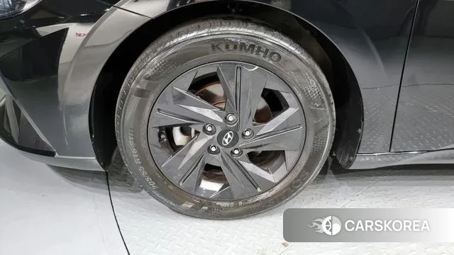 Hyundai Avante (CN7) id 2980367 из Кореи 15