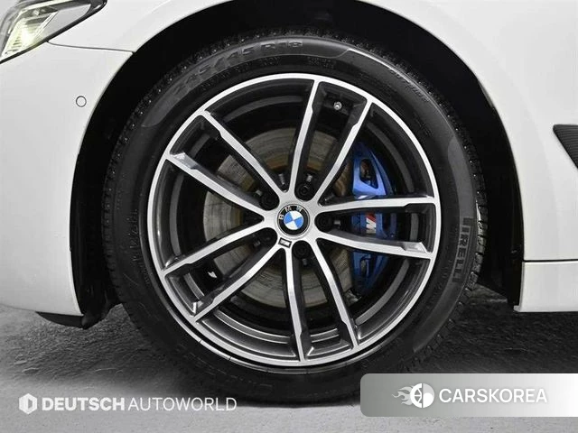 BMW 5 Series (G30) id 3786891 из Кореи 14