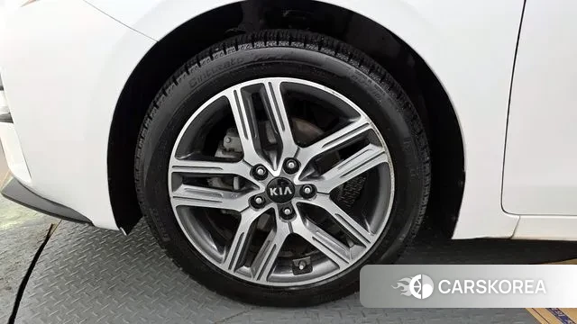 Kia Come New K3 id 3736046 из Кореи 15