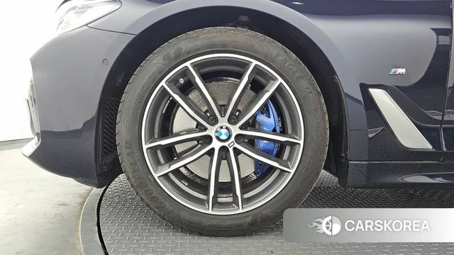 BMW 5 Series (G30) id 4293564 из Кореи 15