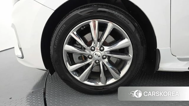 Kia The New Carnival id 4465626 из Кореи 27