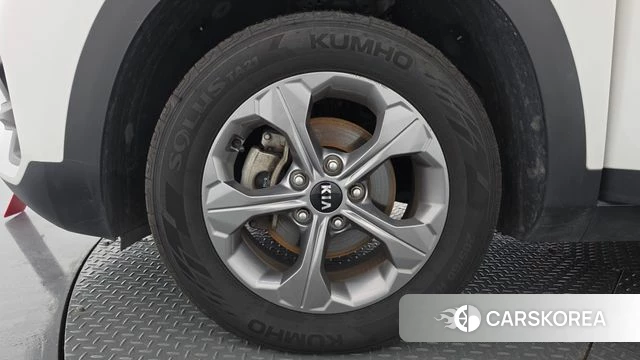 Kia Seltos id 4764341 из Кореи 25