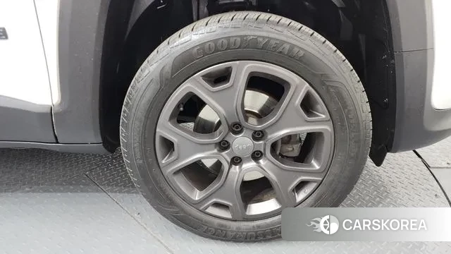 Jeep Renegade id 3534962 из Кореи 15