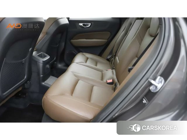 Volvo XC60 PHEV 2023 Темно-серый из Китая, фото 5