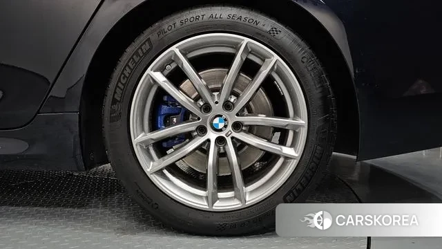 BMW 5 Series (G30) id 3737315 из Кореи 15