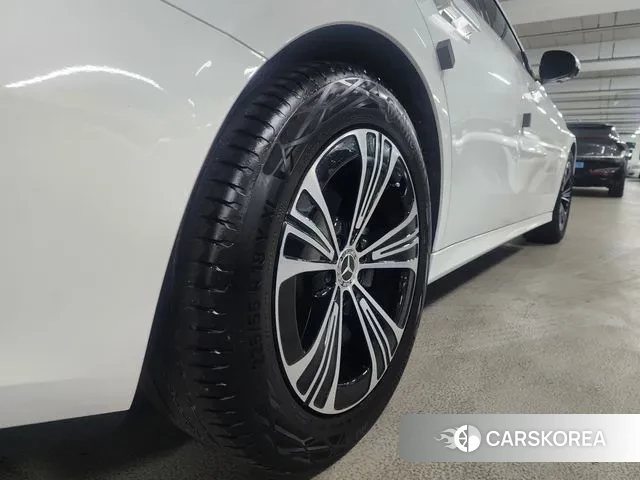 Mercedes-Benz E-Class W214 id 3705702 из Кореи 15