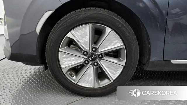 Kia Soul Booster EV id 4377761 из Кореи 15