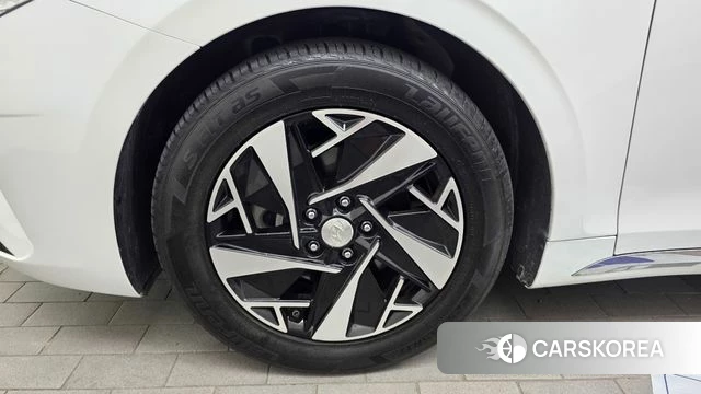 Hyundai The New Grandeur IG Hybrid id 4428610 из Кореи 30