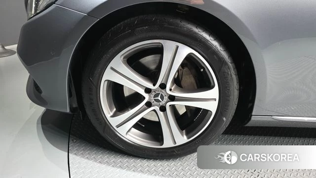 Mercedes-Benz E-Class W213 id 4304636 из Кореи 26
