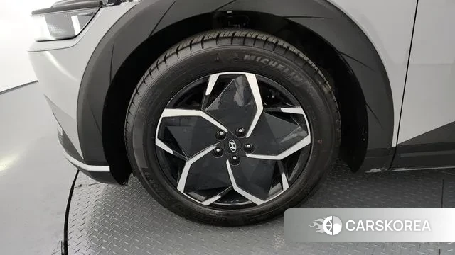 Hyundai Ionic 5 id 3615310 из Кореи 15