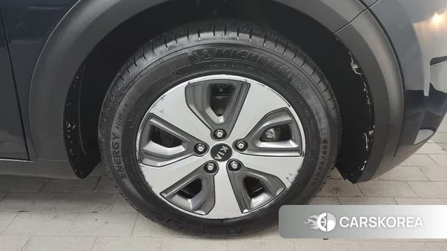 Kia Niro id 3484944 из Кореи 15