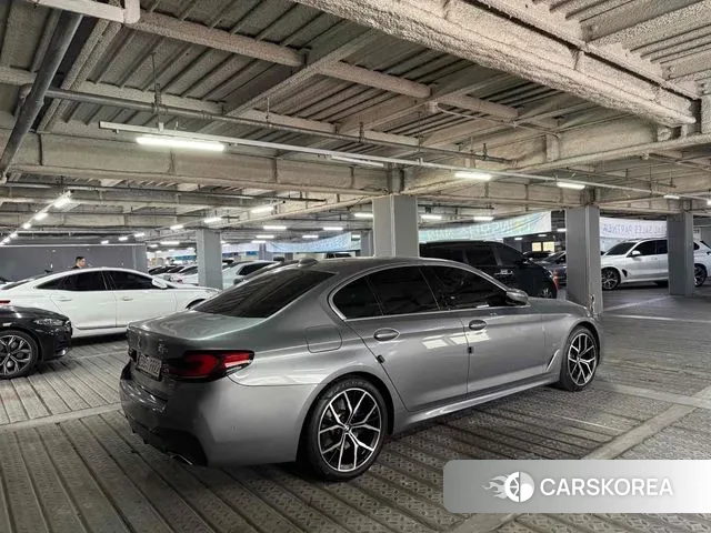 BMW 5 Series (G30) id 2979157 из Кореи 14