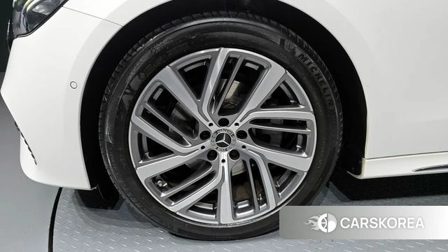 Mercedes-Benz E-Class W214 id 4354238 из Кореи 26
