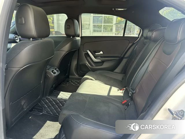 Mercedes-Benz Class A 2021 Белый из Китая, фото 5