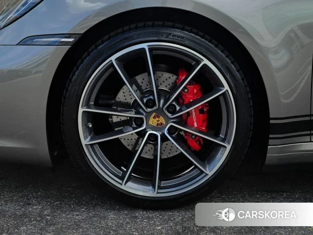 Porsche 911(992) id 4894506 из Кореи 15